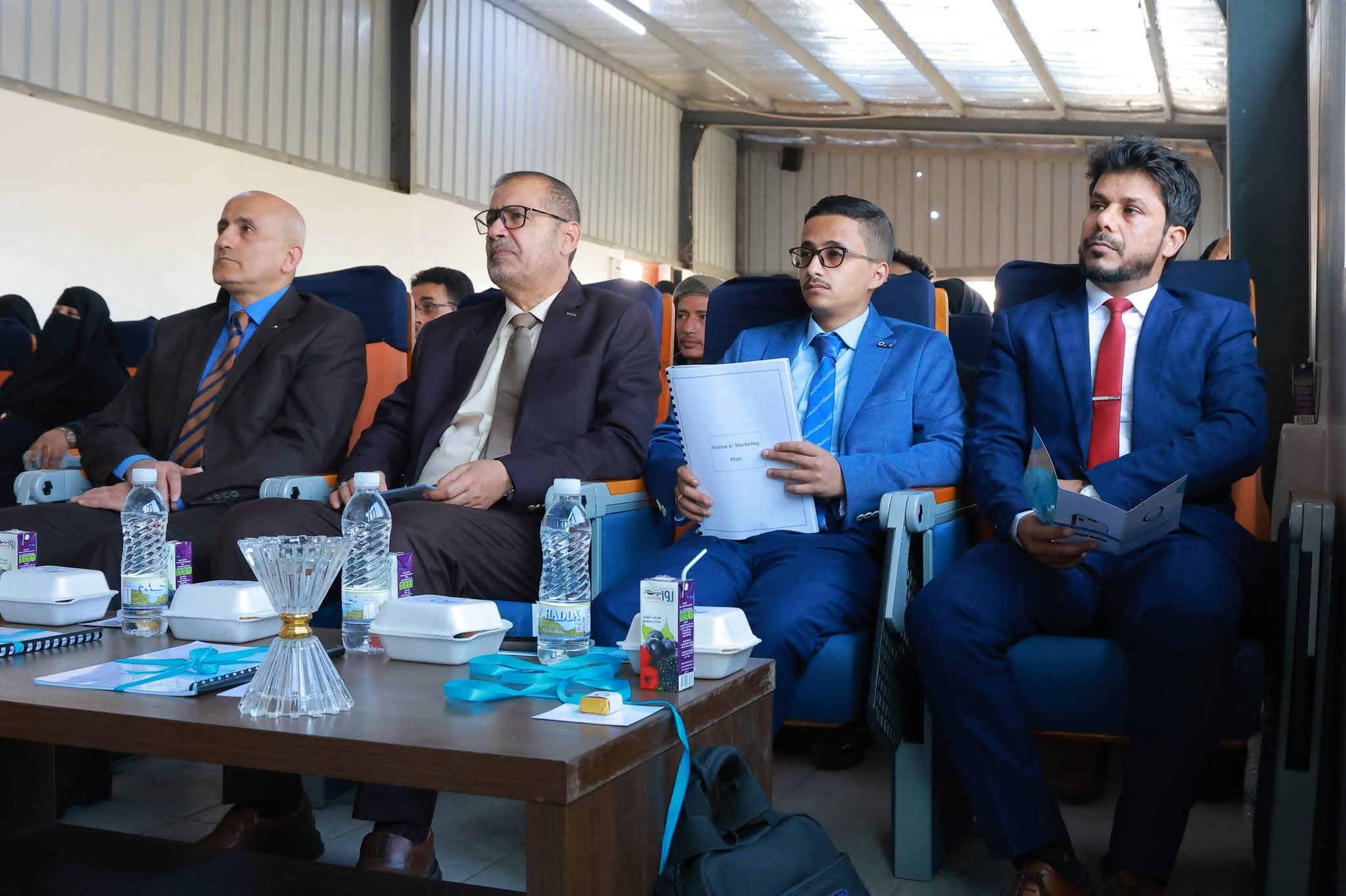 كلية المال والأعمال بجامعة الرشيد الذكية تناقش مشروع “Q-Health” كحل ...