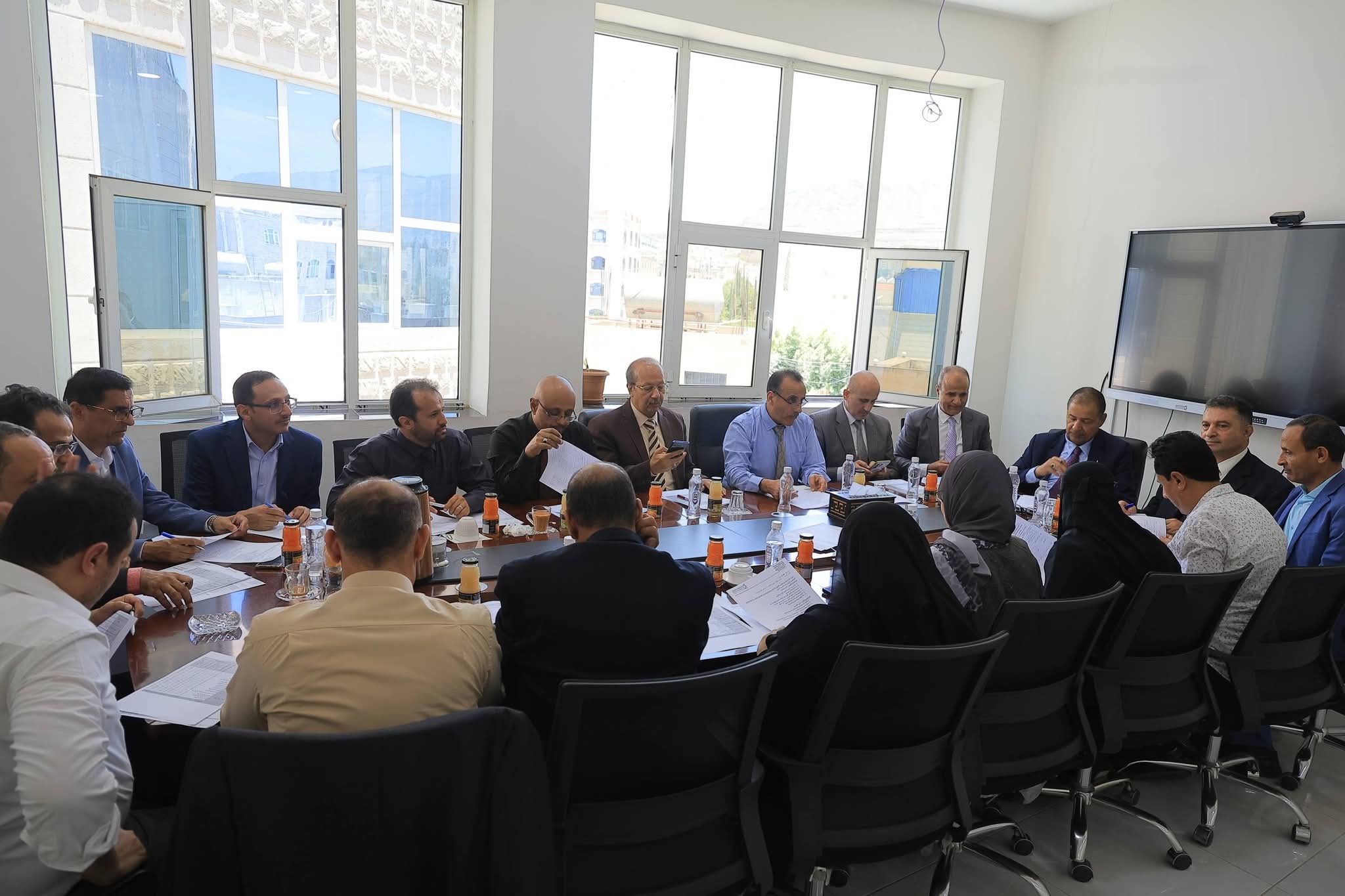 Azan Rasheed Uni برؤية نحو المستقبل … المجلس الأكاديمي بجامعة الرشيد الذكية يناقش ...